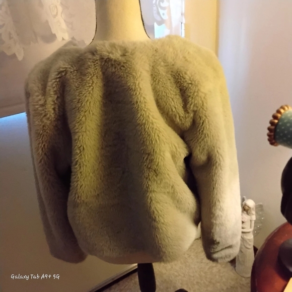 Wild Fable Gray Faux Fur Open Bolero Coat - Picture 3 of 10